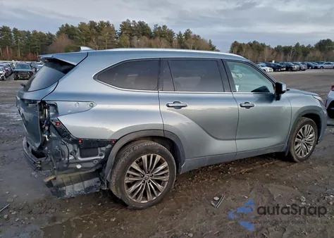 2021 Toyota Highlander Platinum z USA, uszkodzony, nr VIN 5TDFZRBH9MS059087